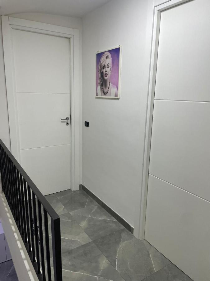 Casa Krizia 1 Apartment เนเปิลส์ ภายนอก รูปภาพ