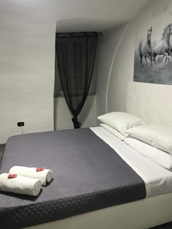 Casa Krizia 1 Apartment เนเปิลส์ ภายนอก รูปภาพ