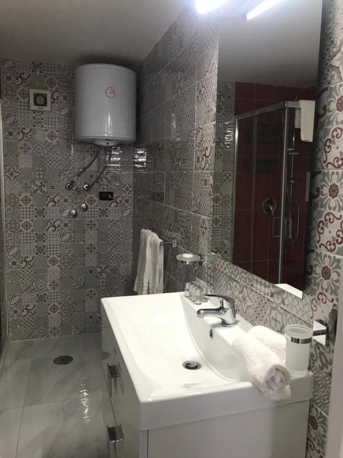 Casa Krizia 1 Apartment เนเปิลส์ ภายนอก รูปภาพ